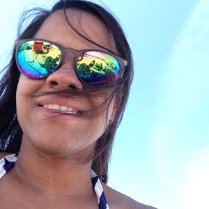 Meet your Posher, Robin